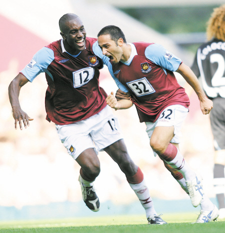 曼联欲邀“世界级”主帅接替阿莫林，据称其“实力优于阿尔特塔”（曝曼联有意邀世界级名帅接班阿莫林，被指实力在阿尔特塔之上）