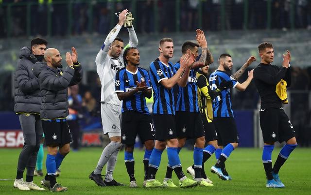 官方：老特拉福德新增6000个安全站立席，本轮正式启用（官宣：老特拉福德增设6000个安全站席，本轮起启用）