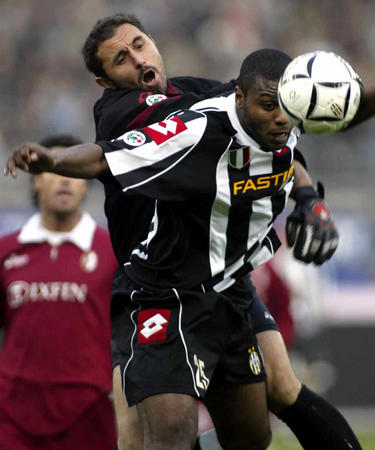 米纳拉：17岁被造谣成42岁，诽谤与谣言摧毁了我的职业生涯（米纳拉自述：17岁却被传成42岁，谣言与诽谤如何摧毁了我的职业生涯）