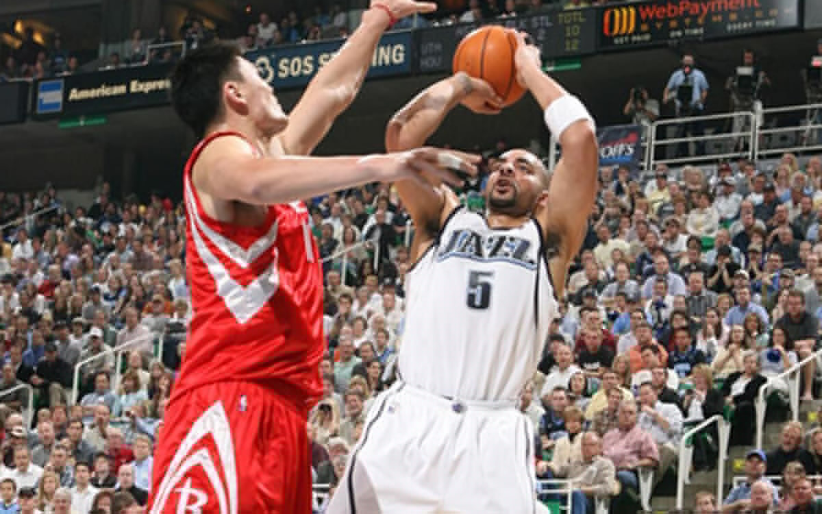 澳超战报：巴巴洛塞斯双响，西悉尼3-2中央海岸水手（澳超速递：巴巴洛塞斯梅开二度，西悉尼3-2力克中央海岸水手）