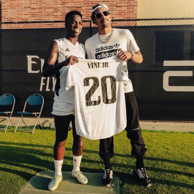 马赛成为第四家欧冠50胜法国俱乐部，前三家是巴黎、里昂、摩纳哥（马赛达成欧冠50胜，继巴黎、里昂、摩纳哥后成法国第4队）