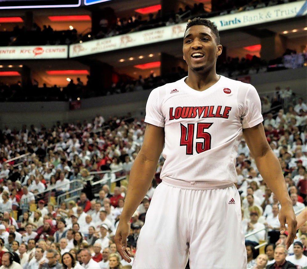 明日独行侠对阵爵士，浓眉哥能否出战成悬念（明天独行侠交锋爵士，浓眉出场成疑）