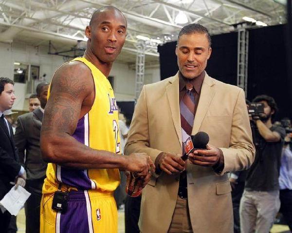 卡斯尔单场送出12次助攻，打破NBA杯决赛助攻纪录（卡斯尔单场贡献12记助攻，刷新NBA季中锦标赛决赛助攻纪录）