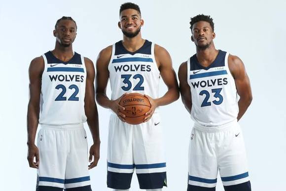 西甲半场：贝伦格尔破门，罗梅罗世界波，毕包1-1西班牙人（西甲半场战报：贝伦格尔先拔头筹，罗梅罗惊天远射，毕尔巴鄂1-1西班牙人）