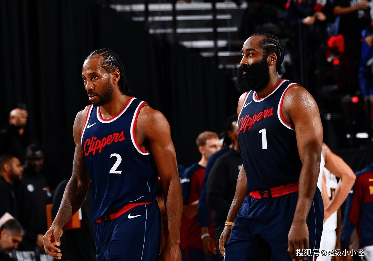 西甲半场：安东尼闪击，费兰戴帽，巴萨暂4-1贝蒂斯（西甲半场：安东尼先拔头筹，费兰戴帽，巴萨4-1暂领先贝蒂斯）